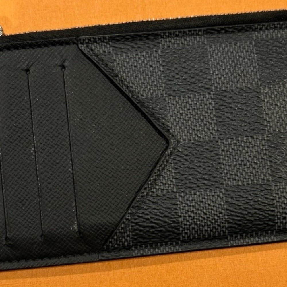 Louis Vuitton Damier Graphite Canvas Card Holder - Picture 9 of 9